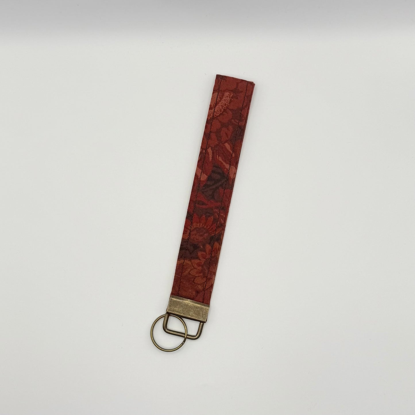 NoCo Keychain- Amber Leaves