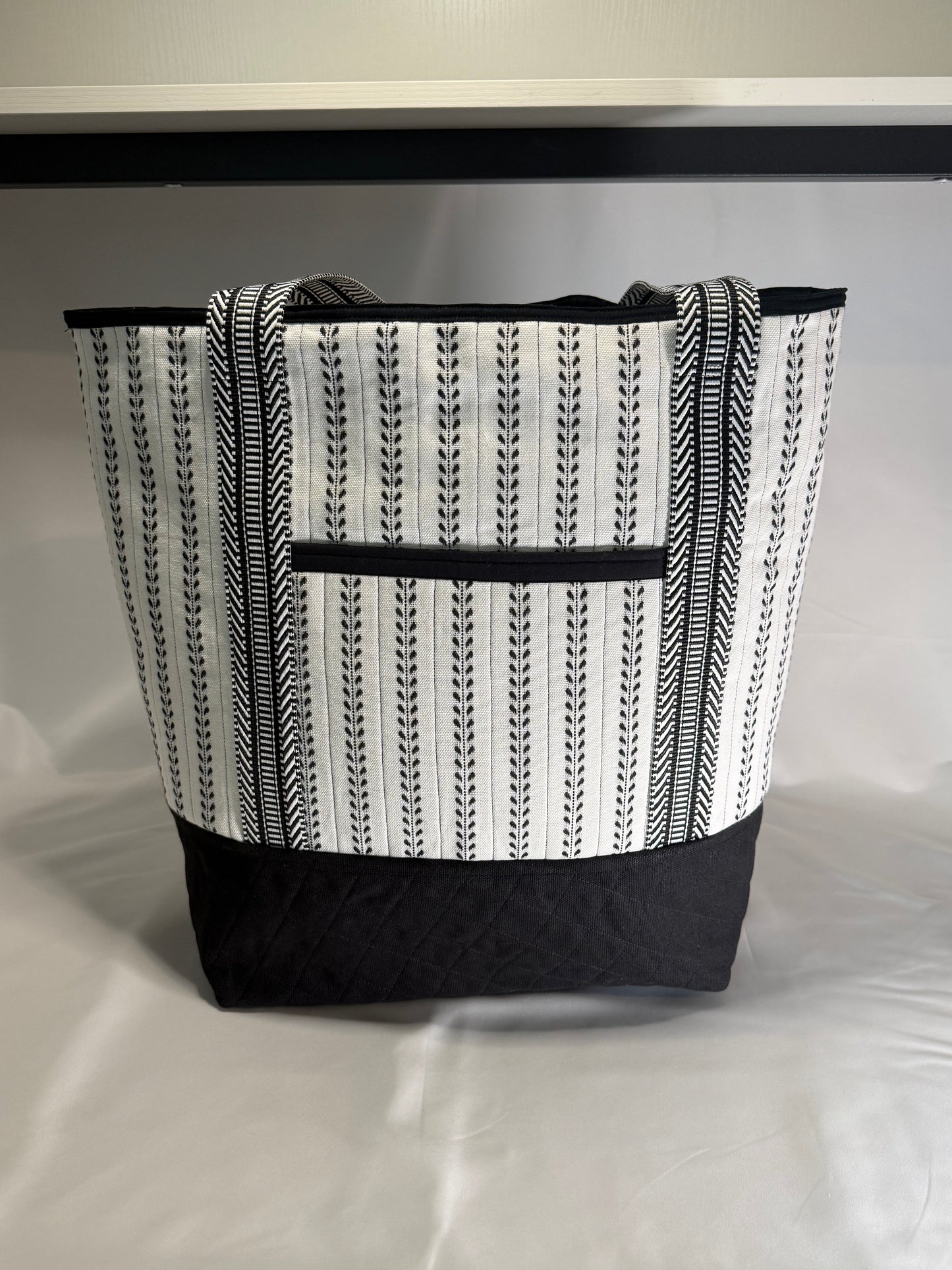 Classic Everyday Tote Bag- Black & White