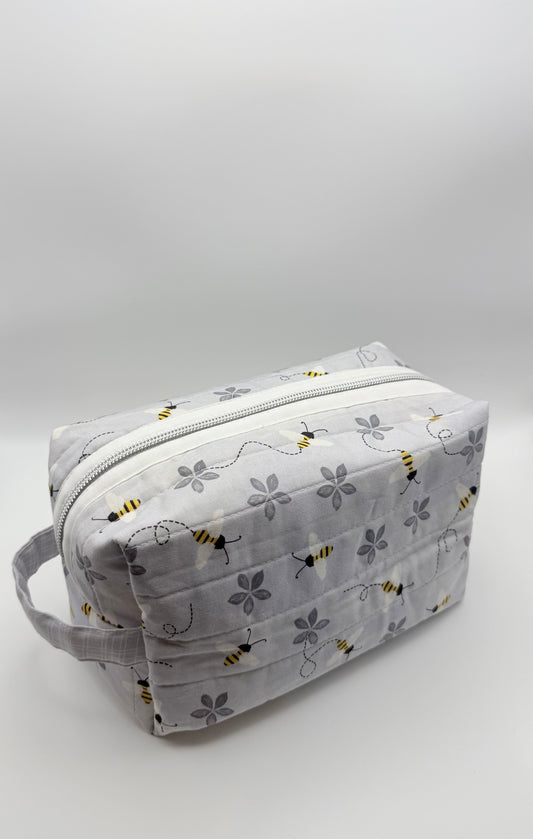 Medium Travel Pouch- Buzzing Grey
