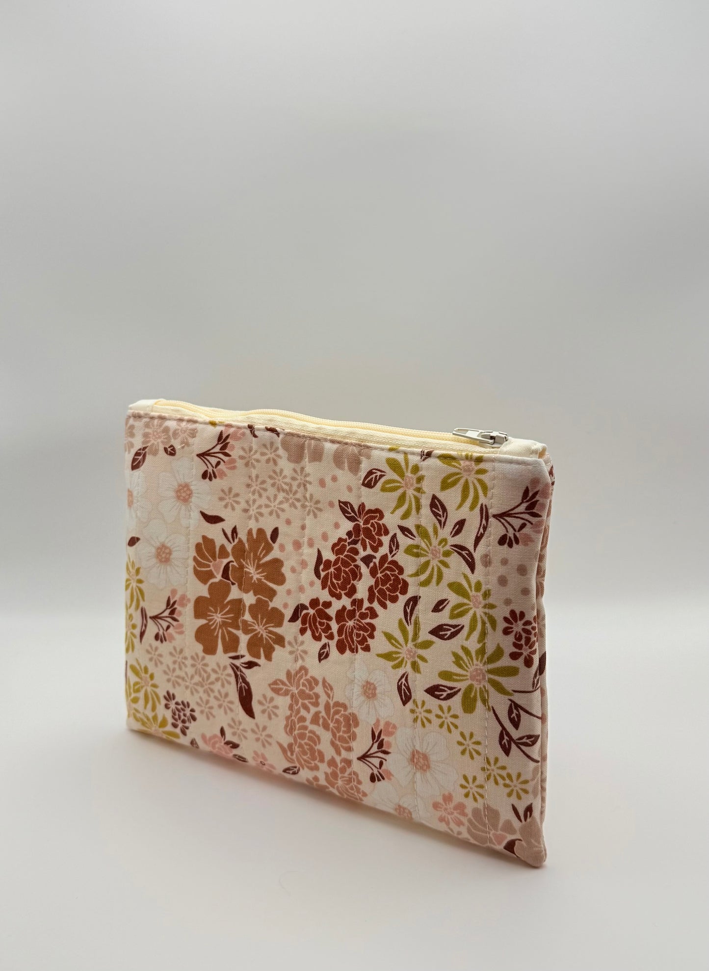 Slim Zip Pouch- Dainty Florals