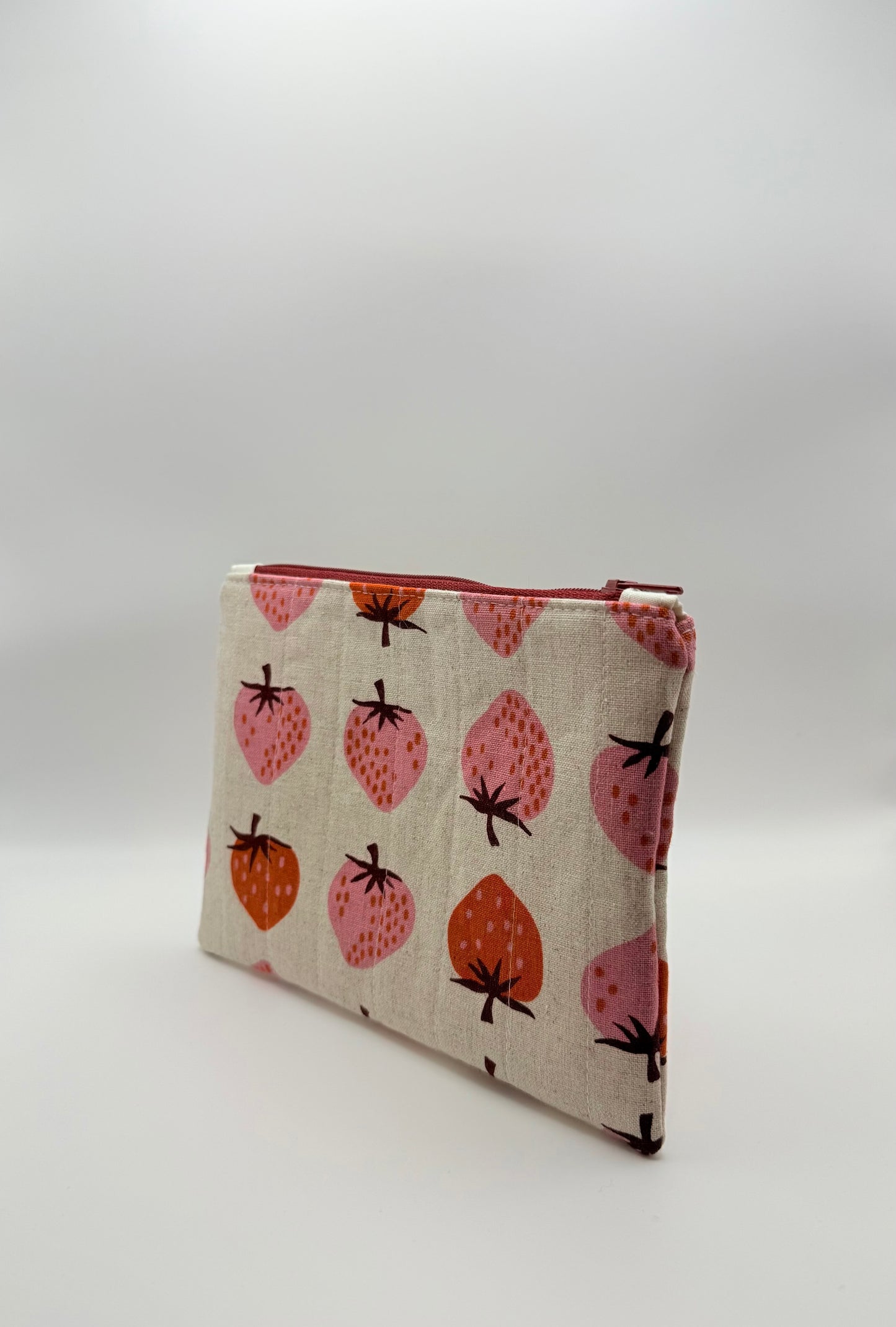 Slim Zip Pouch- Strawberry Fields