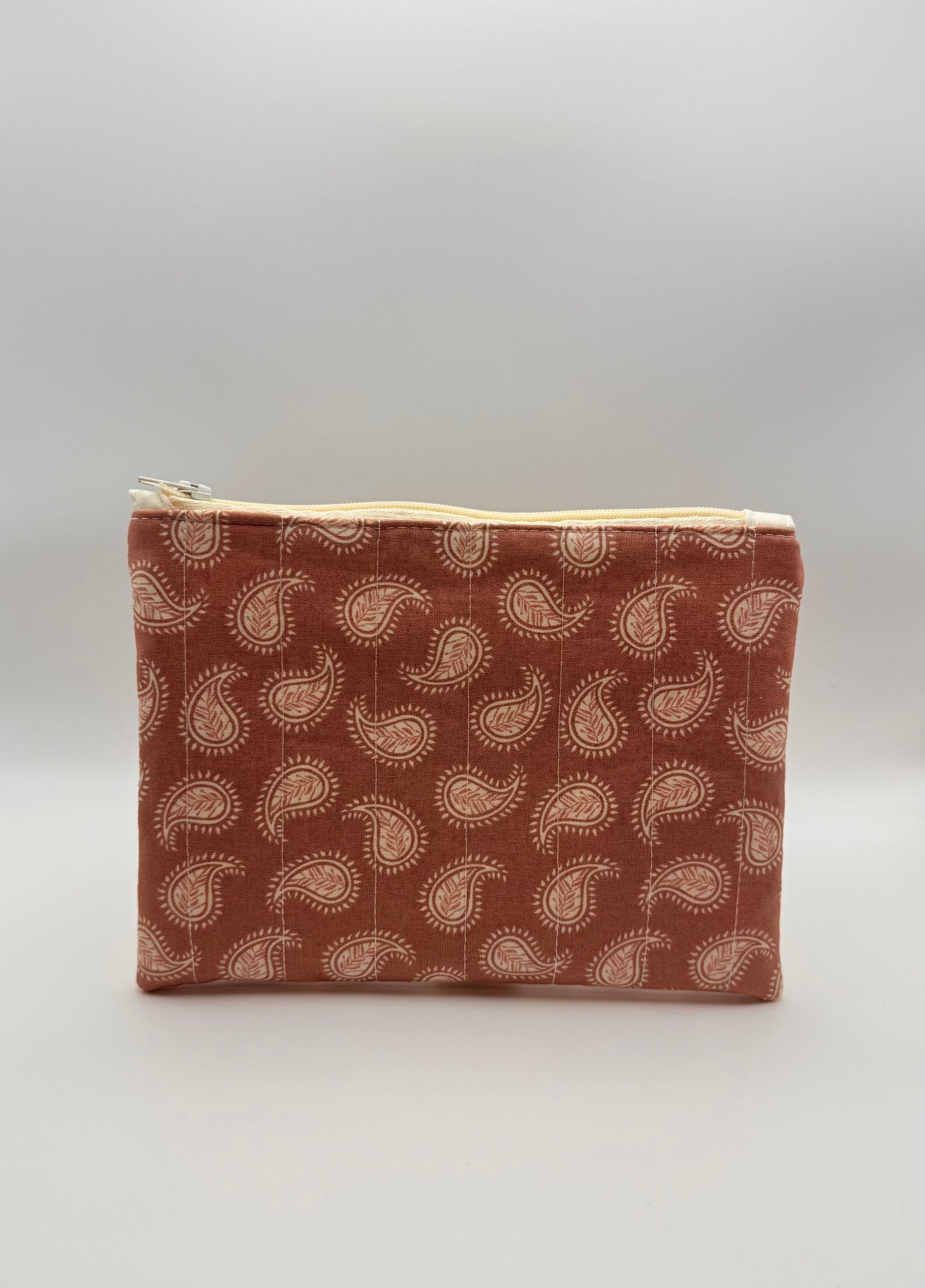 Slim Zip Pouch- Mauve Paisley
