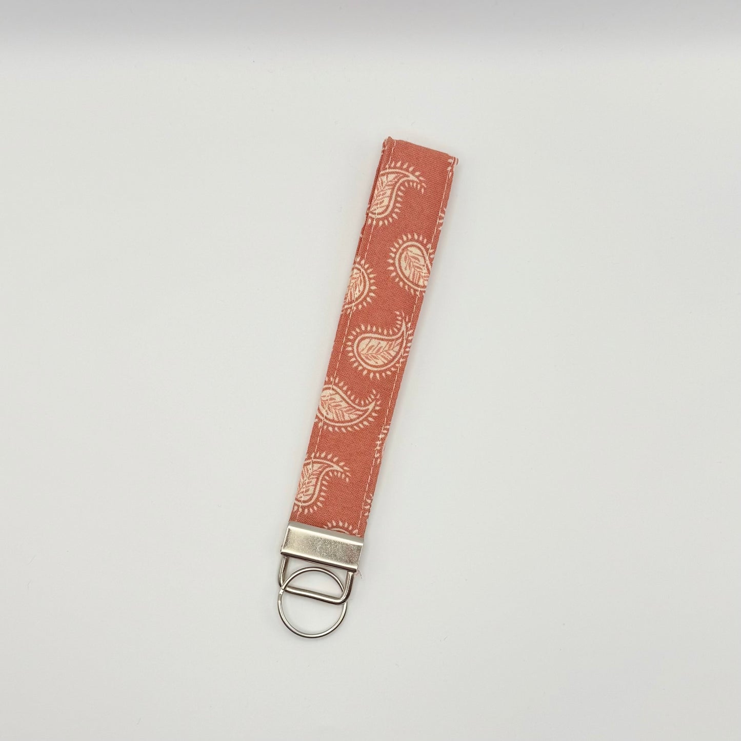 NoCo Keychain- Mauve Paisley